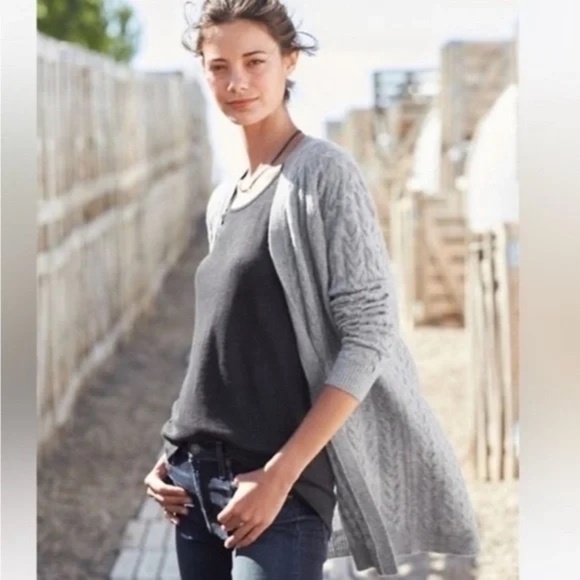 Garnet Hill 100% Cashmere Cable Knit Long Cardigan Open Front Soft Blue SIZE XS - Picture 2 of 10